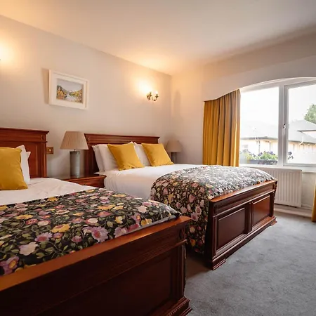 Отель Courtmacsherry 3*